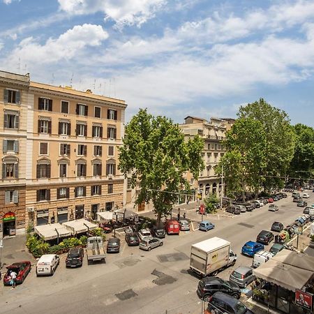 Giulio Cesare Charming Suite Great Location Rome Bagian luar foto