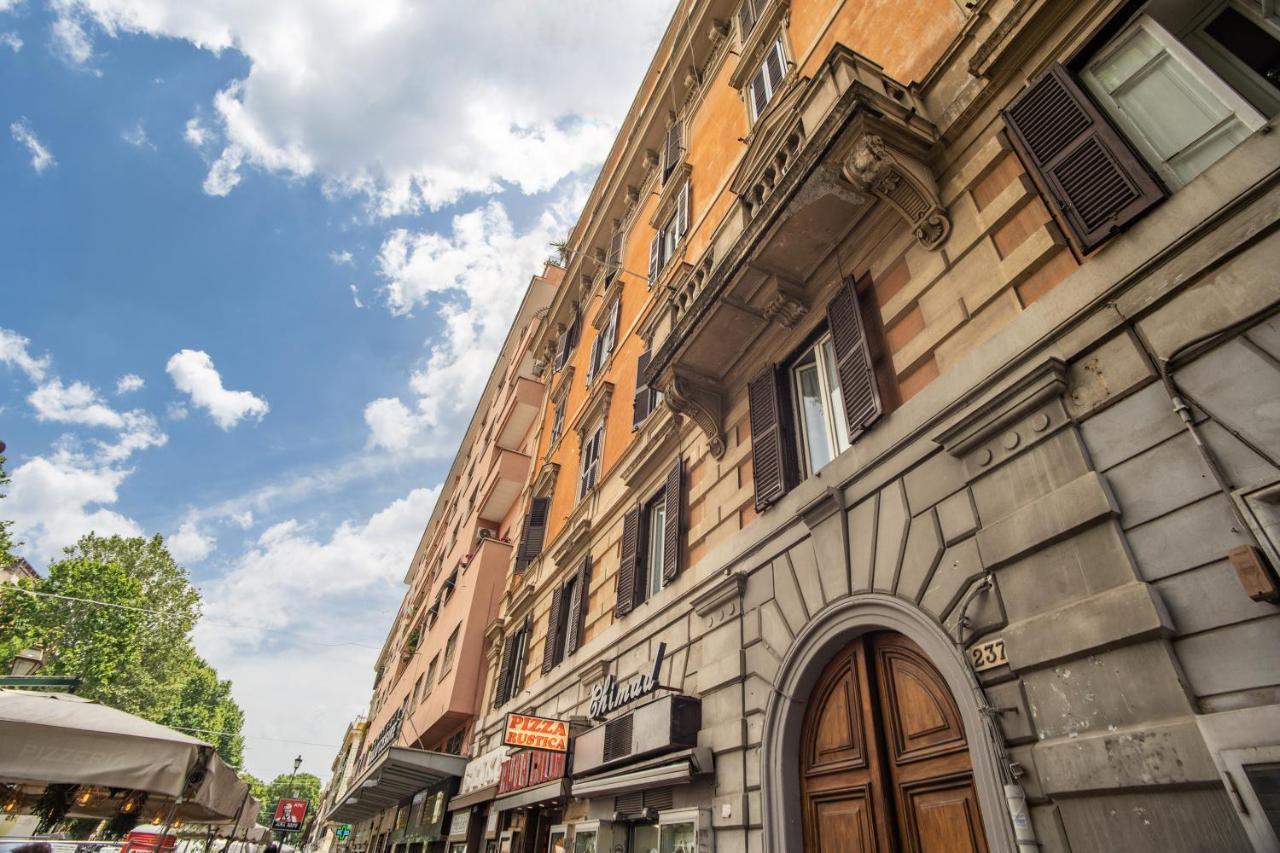 Giulio Cesare Charming Suite Great Location Rome Bagian luar foto